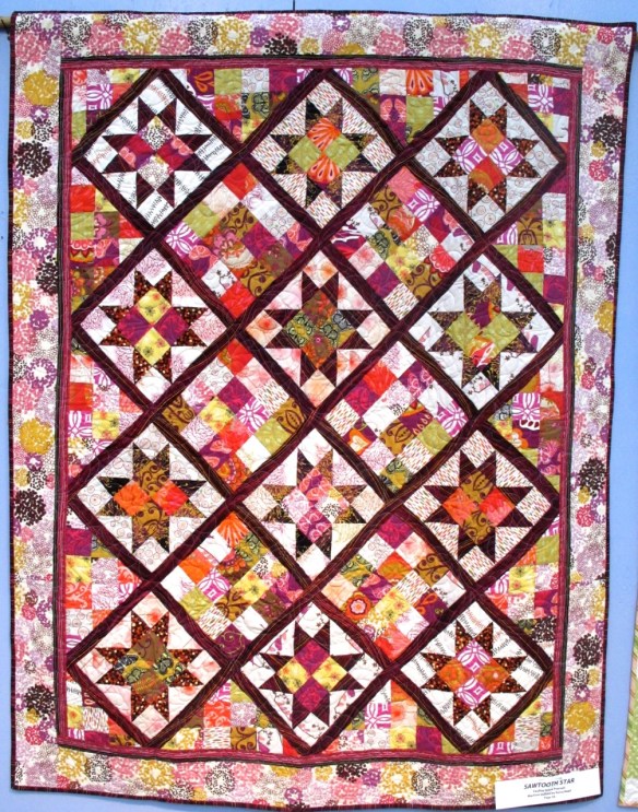 Sawtooth Star by Pauline Stone Pearsall, quilted by Kerry Reed, p. 56 of Quilts! Quilts!! Quilts!!! 3rd edition Sawtooth Star by Pauline Stone Pearsall, quilted by Kerry Reed, p. 56 of Quilts! Quilts!! Quilts!!! 3rd edition