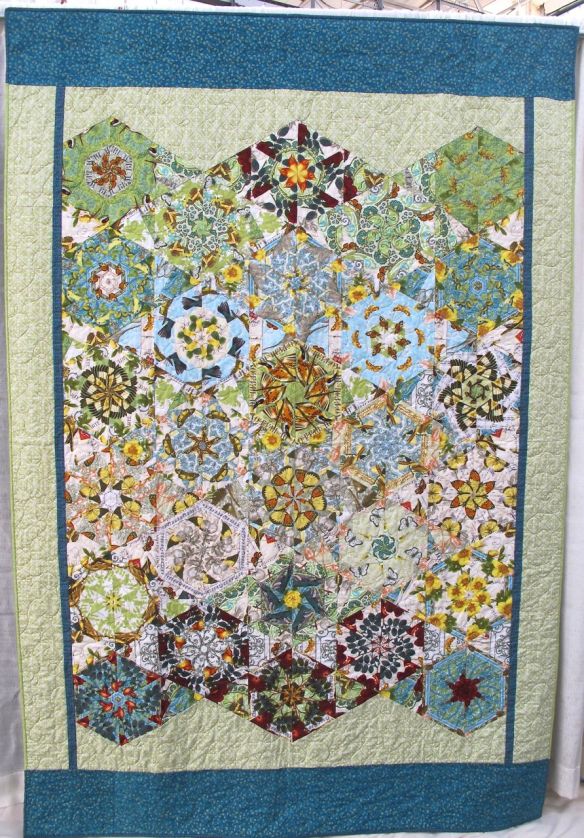 Whirled Birds and Butterflies by Lissa Miner, quilted by Kathy Ritter Whirled Birds and Butterflies by Lissa Miner, quilted by Kathy Ritter