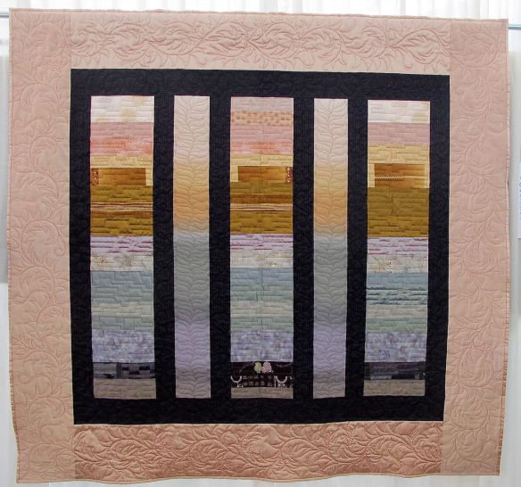 Chinese Coins, Japanese Ombre by Julie Banfield, quilted by Kathy Ritter Chinese Coins, Japanese Ombre by Julie Banfield, quilted by Kathy Ritter