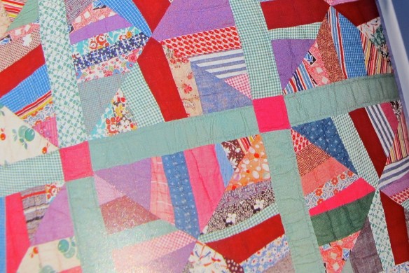Unconventional and Unexpected: America Quilts Below the Radar 1950-2000 by Roderick Kiracofe Unconventional and Unexpected: America Quilts Below the Radar 1950-2000 by Roderick Kiracofe