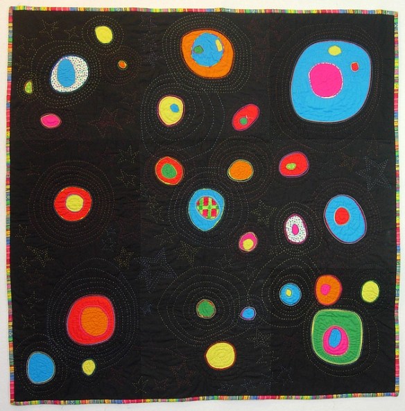 Black Circles by Stacey Sharman of Peppermint Pinwheels