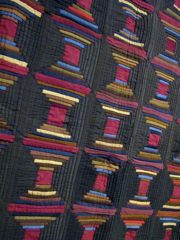 Log Cabin, Courthouse Steps Variation, c. 1880-90. Unknown maker. Holmes County. Wool.