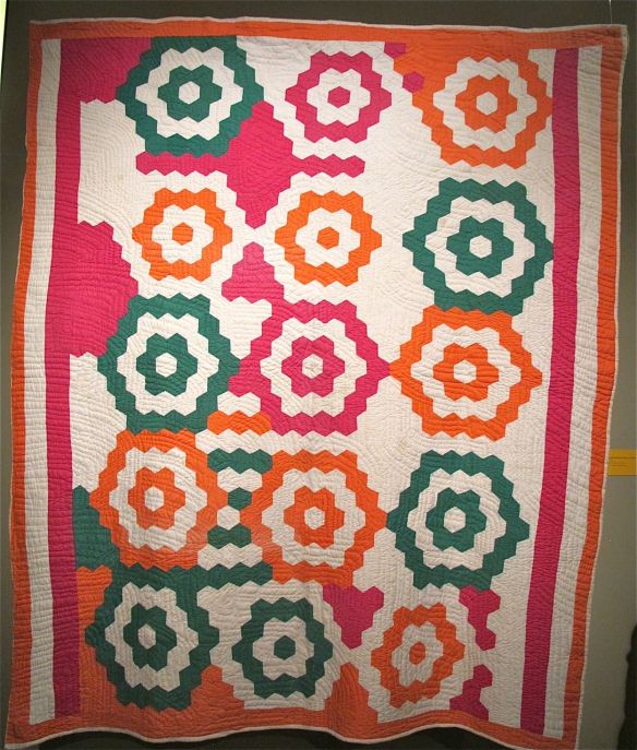 Grandmother's Flower Garden, variation. c. 1950-1975 attributed to Donna Settles, Cook County, IL. From the collection of Roderick Kiracofe. 