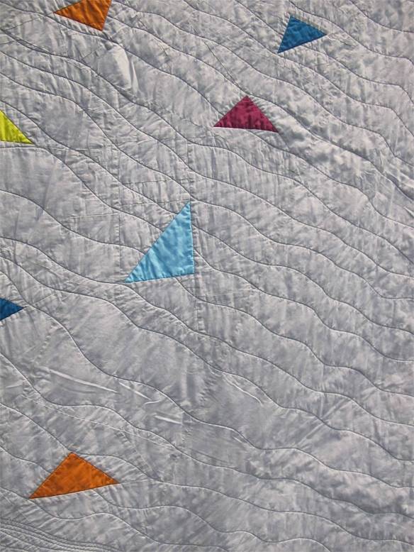 QuiltCon charity quilt by The Lake Superior Modern Quilt Guild QuiltCon charity quilt by The Lake Superior Modern Quilt Guild