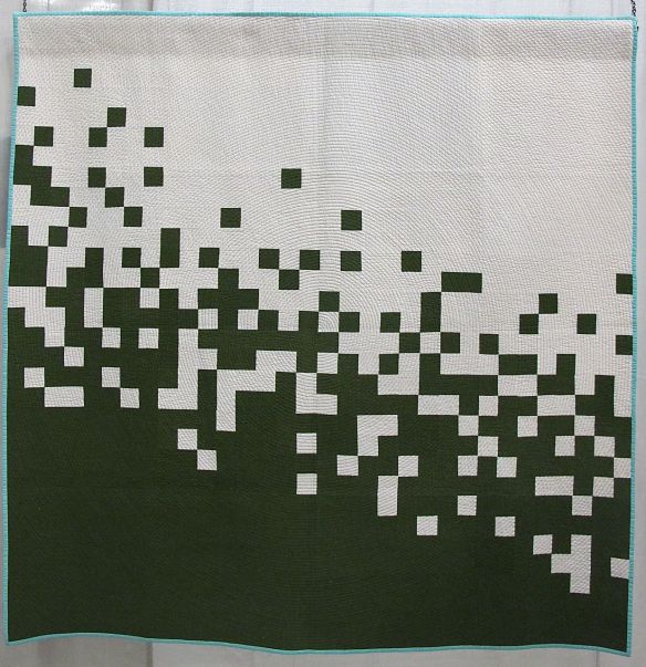 Pixel Pusher II by Caro Sheridan. Everett, Massachusetts, 3rd Place Minimalist Design. QuiltCon 2015.