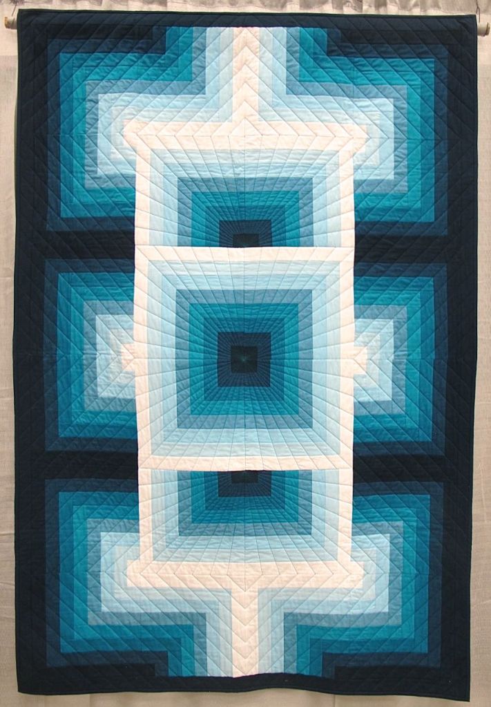 gRadient by Elizabeth Balderrama. Annapolis, Maryland. Quilted by Alison Brown of Alison's Quilting.