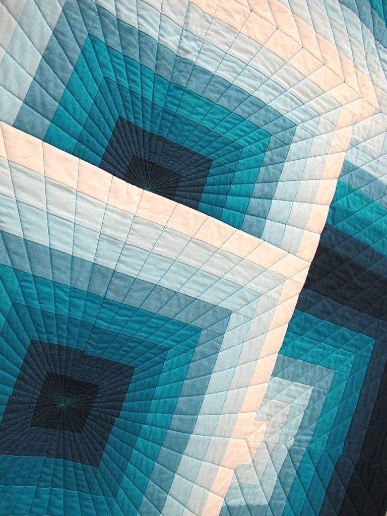 gRadient by Elizabeth Balderrama. Annapolis, Maryland. Quilted by Alison Brown of Alison's Quilting.