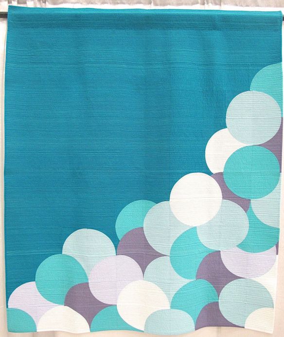 Balancing Act by Amanda Hohnstreiter. Thorndale, Texas. 2nd Place, QuiltCon 2015 Piecing category.