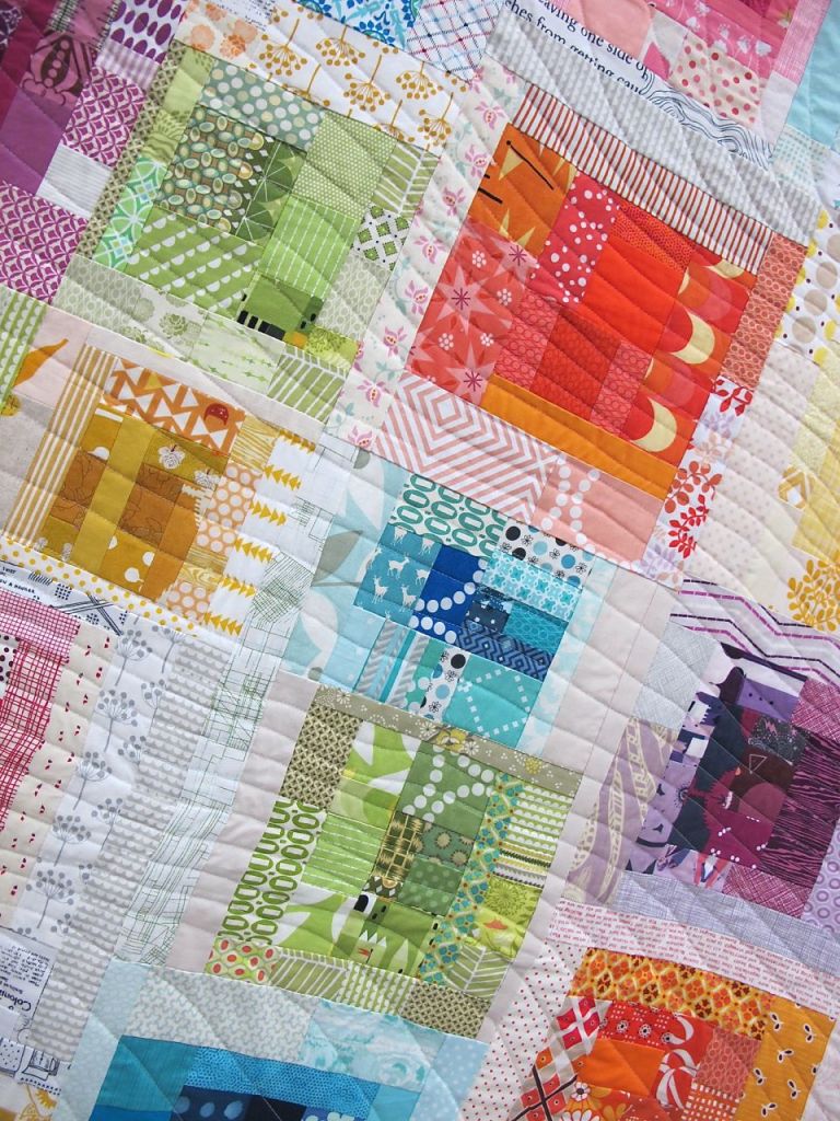 Watercolors. Attleboro, Massachusetts. Pieced by Ara jane Olufson, Jacey Gray, Rachel Hauser, Daisy Aschehoug, Jenelle Clark, Cat Downs, Deb Aspuria, Amanda Hohnstreiter, Jessica Rider, Natalie Sabik. Quilted by Natalie Sabik.