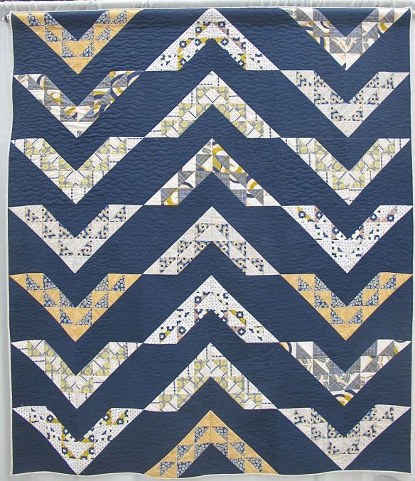 MQG 2014 Quilt of the Month:December. Arrows by Hemamalini Elumalai. Boston MQG.