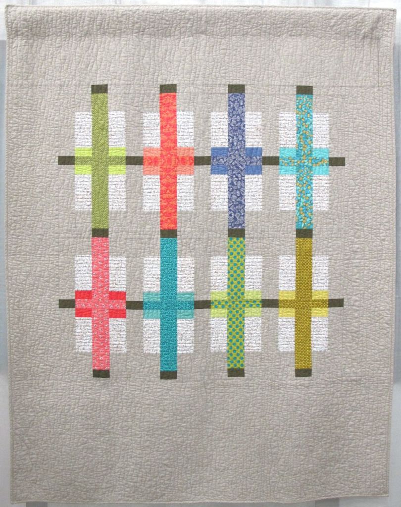 Color Play by Kari Vojtechovsky. Centennial, Colorado. Quilted by Susan Santistevan. 2nd Place, Use of Negative Space category, QuiltCon 2015.