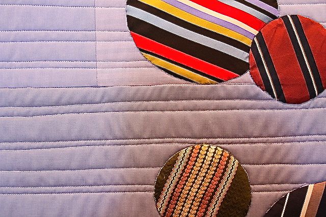 Untied by Kristen Hosemann, quilted by Sue Fox