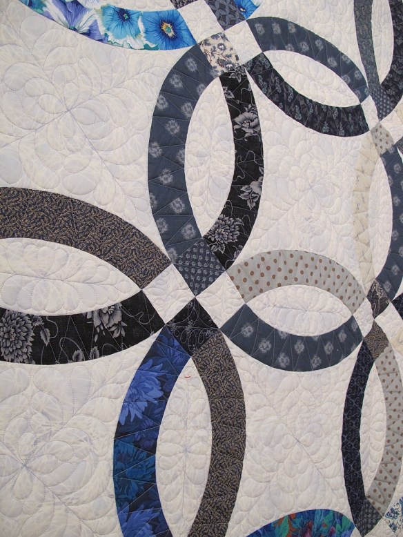 Something New in Blue by Victoria Findlay Wolfe, quilted by Shelly Pagliai Something New in Blue by Victoria Findlay Wolfe, quilted by Shelly Pagliai