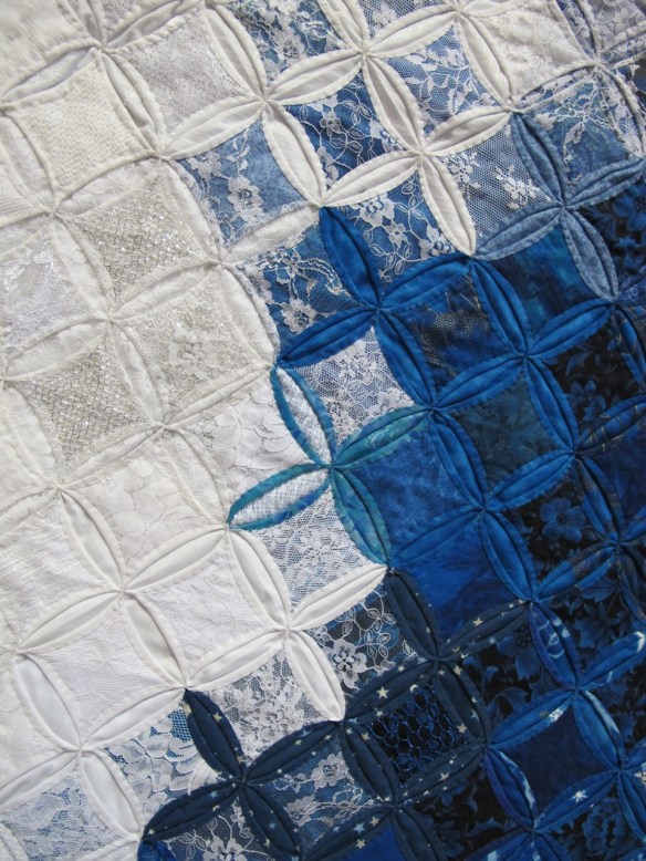 The Globe-Hayabusa Shot by Kimiko Ukai The Globe-Hayabusa Shot by Kimiko Ukai