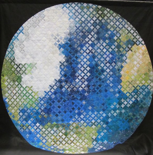 The Globe-Hayabusa Shot by Kimiko Ukai The Globe-Hayabusa Shot by Kimiko Ukai