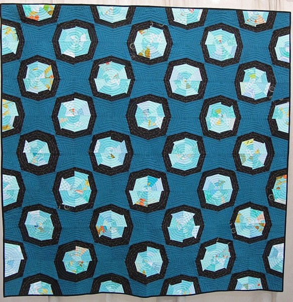 Blue Spiderweb by Leslie Schmidt, quilting by aaquilting.com Blue Spiderweb by Leslie Schmidt, quilting by aaquilting.com