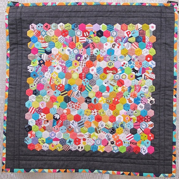 Itsy Bitsy Hexie Quilt by Sofia Locke Itsy Bitsy Hexie Quilt by Sofia Locke