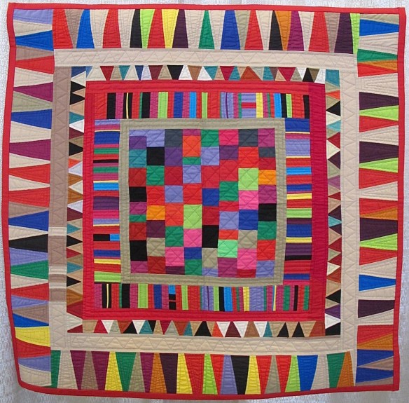 Checkboard Medallion with Sawtooth Border by Gwen Marston Checkboard Medallion with Sawtooth Border by Gwen Marston