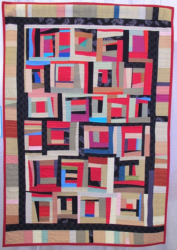 Liberated Log Cabin in Neutrals, Blacks and Reds by Gwen Marston Liberated Log Cabin in Neutrals, Blacks and Reds by Gwen Marston