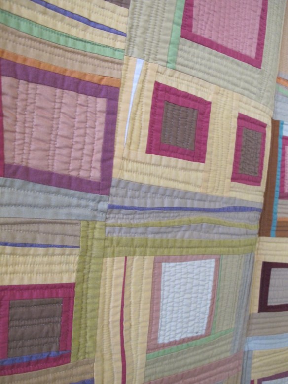 Liberated Log Cabin with Applique Borders by Gwen Marston Liberated Log Cabin with Applique Borders by Gwen Marston